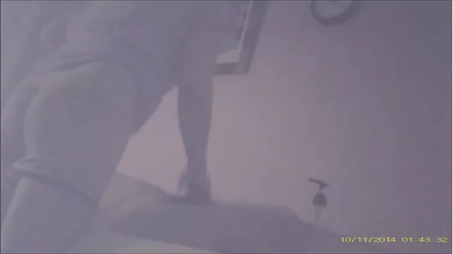 J'ai pris ma w pornos femme au téléphone pendant qu'elle suce une bite