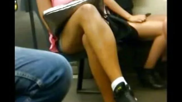 Blondie va video sexe masseuse se promener et soudain elle voulait juste baiser