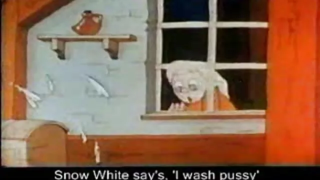 Deux pervers ont énervé une chienne et l'ont baisée durement video porn ado dans le cul