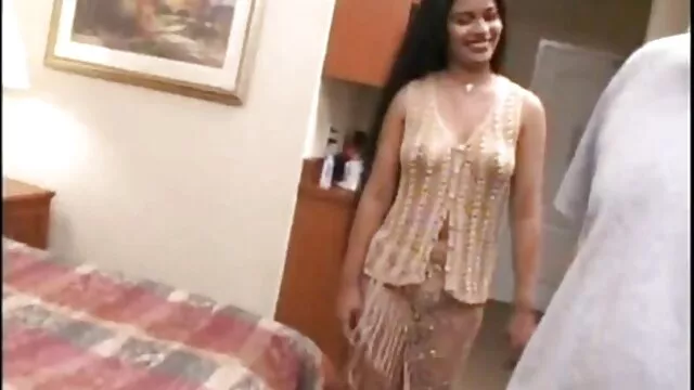 Filmé la pipe de sa femme devant la caméra prono africano