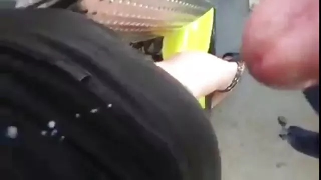 Nous nous sommes arrêtés dans vedeo one porno les bois pour avoir une bonne baise.