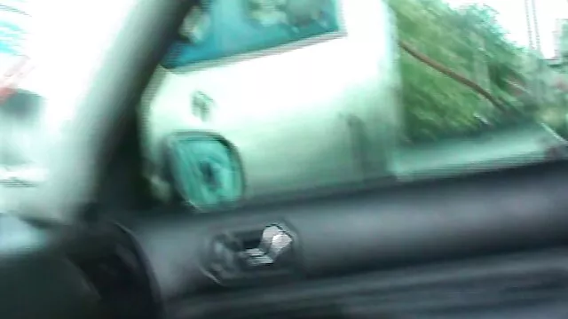 La femme de video prono sex chambre est venue nettoyer, mais elle a dû satisfaire la blonde avec une langue