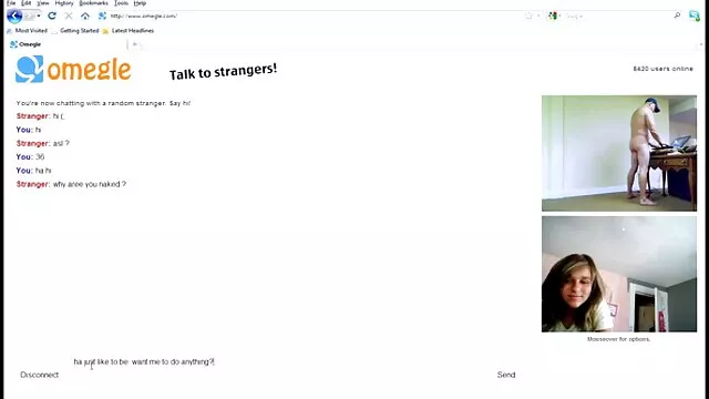 La nana les videos x manipule si doucement la tête du pénis de son baiseur qu'il est obligé de jouir dans sa bouche