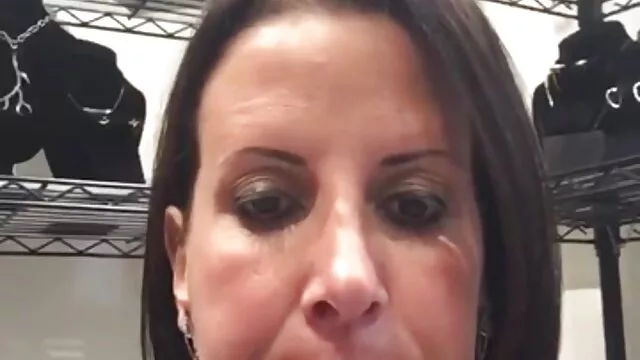 Une étudiante google porno hd rousse se fait défoncer la chatte d'adolescent