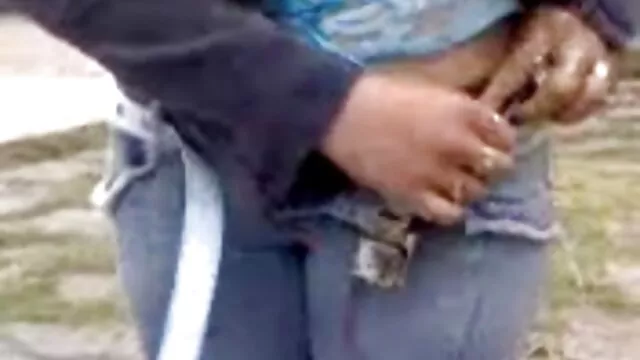 Une jeune salope Vika caresse une chatte video pormo xx