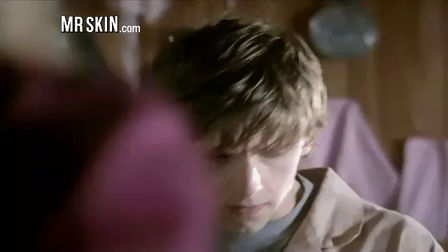 Plantureuse pono xxxn belle femme baise passionnément avec un homme sexy