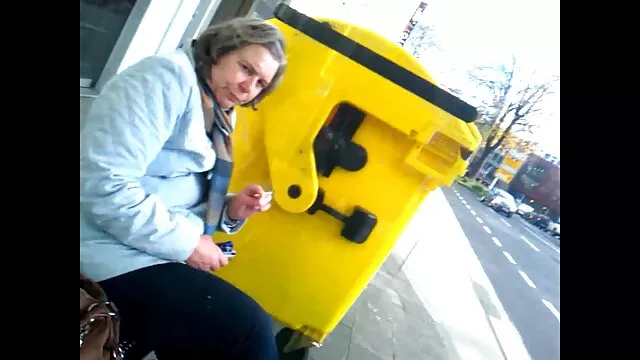 Karinochka s'est conduite à videp pornp la folie en jouissant dans la salle de bain